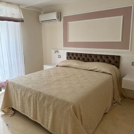 Bernini House Naples酒店 外观 照片
