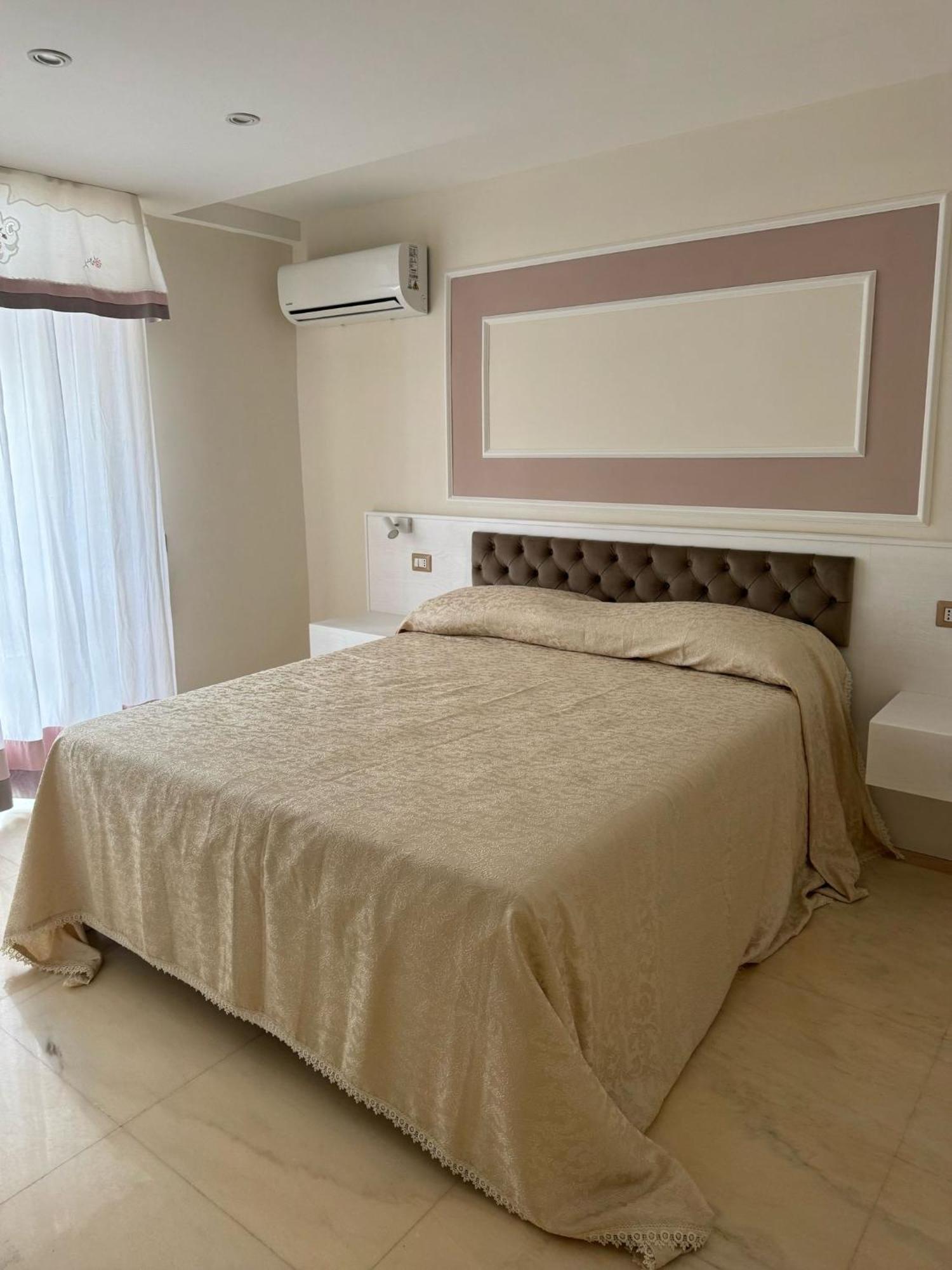 Bernini House Naples酒店 外观 照片